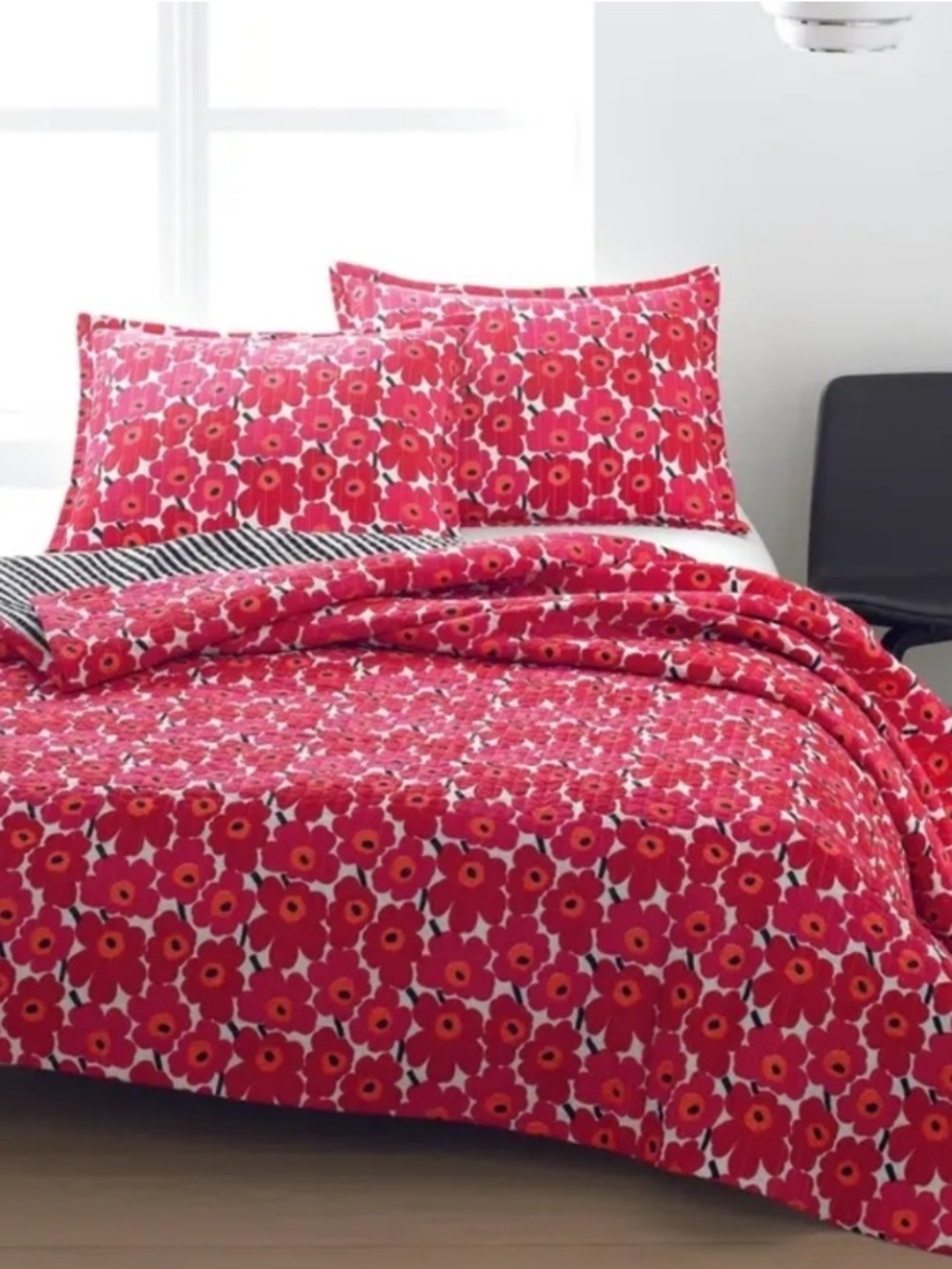 Marimekko Mini Unikko Floral Set Comforter And 2 Shams Red Pink Queen